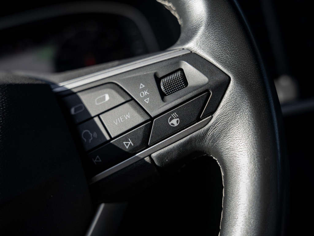 Bild 24 - ATECA STYLE 1.5 TSI AHK Kam. Navi Virtual KlimaA