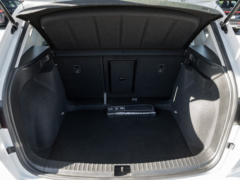 Bild 28 - ATECA STYLE 1.5 TSI AHK Kam. Navi Virtual KlimaA