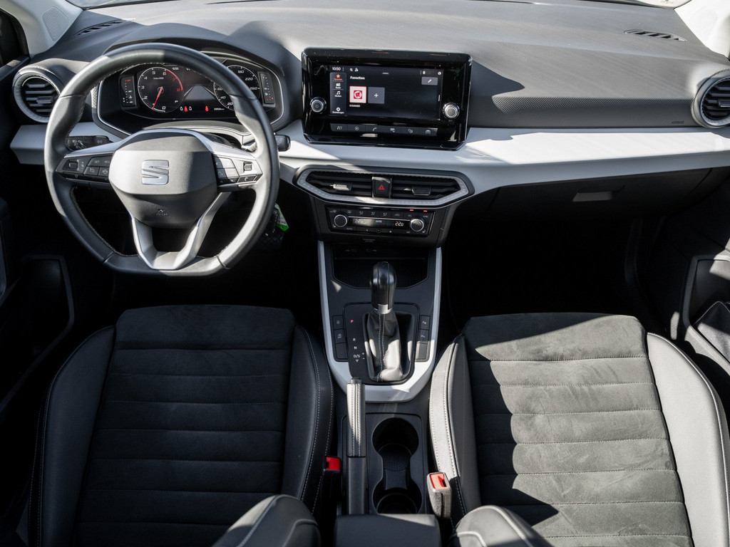 Bild 10 - ARONA STYLE 1.0 TSI DSG AHK Kam. Virtual ACC LED