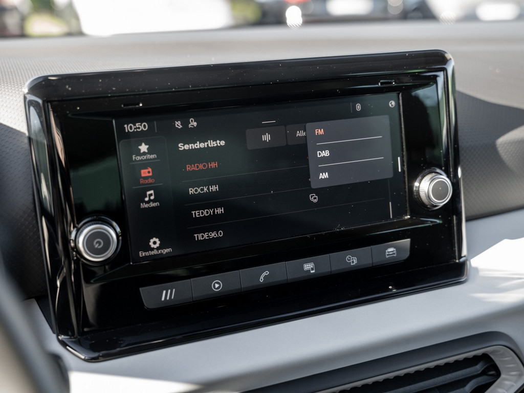 Bild 12 - ARONA STYLE 1.0 TSI DSG AHK Kam. Virtual ACC LED