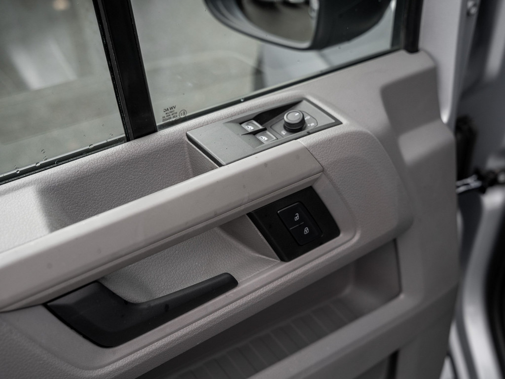 Bild 23 - Crafter 35 Kasten 2.0TDI DSG + LED + NAVI + STANDH + RFK