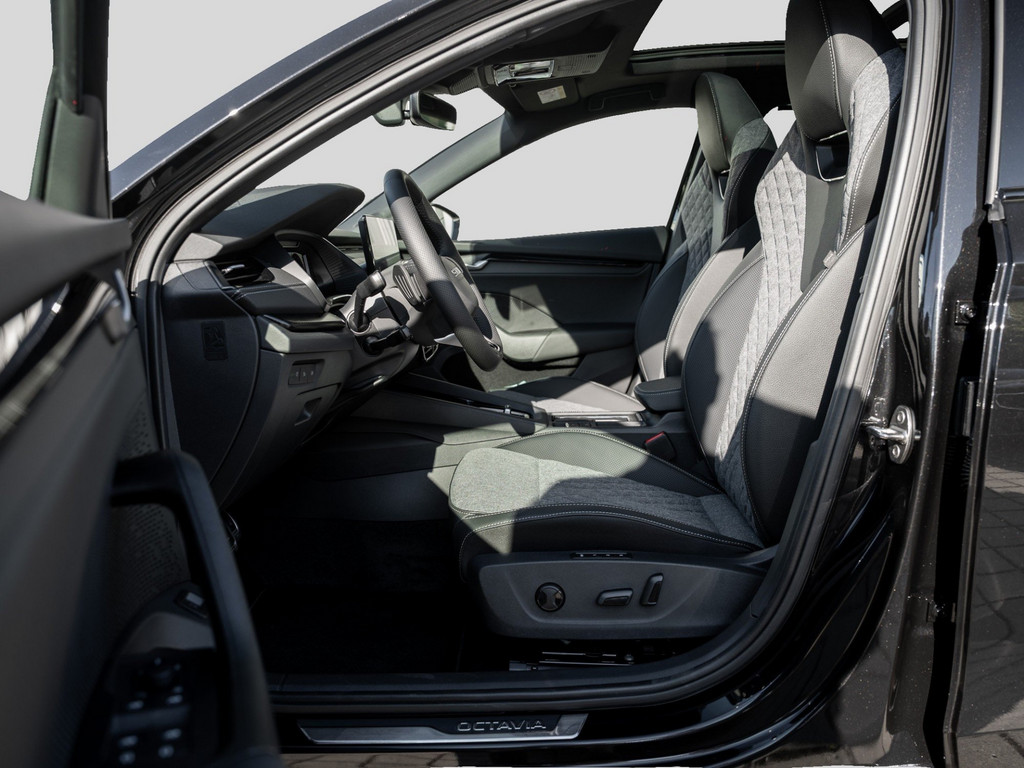 Bild 10 - Octavia Combi Sportline 2.0 TSI DSG 4x4 DCC AHK
