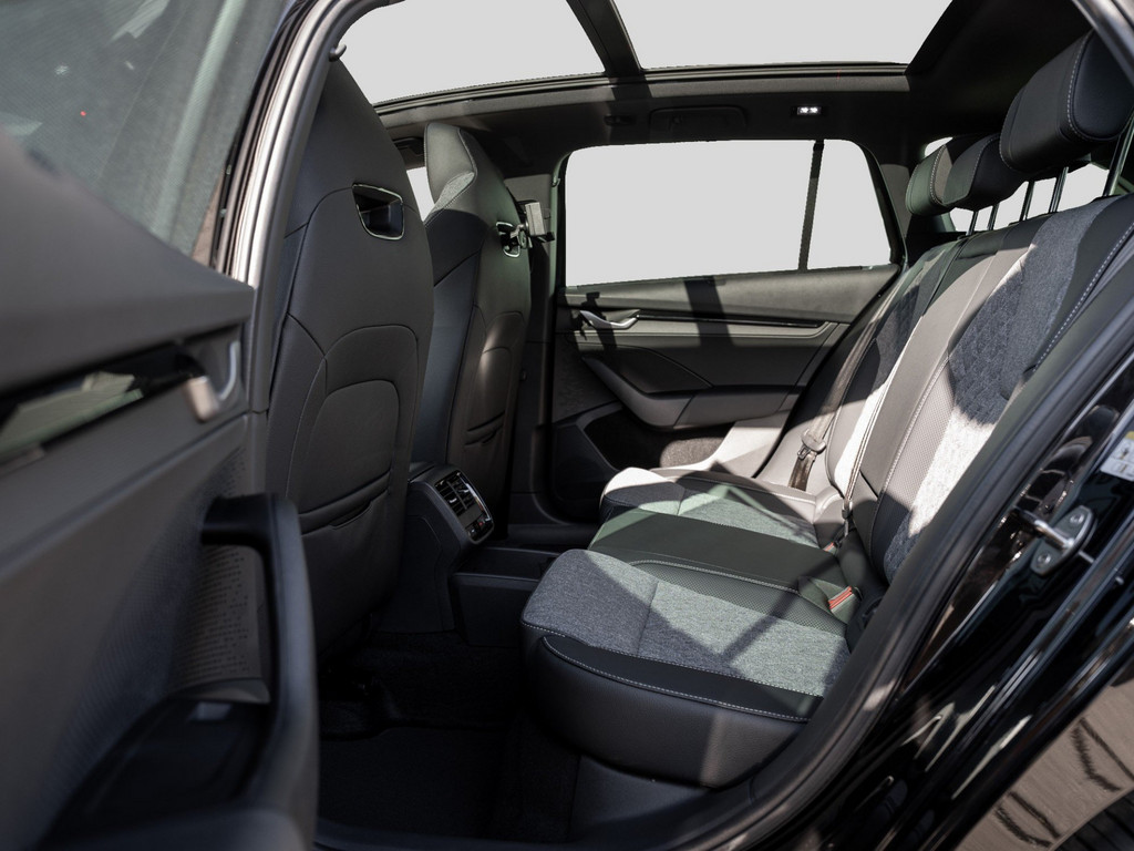 Bild 11 - Octavia Combi Sportline 2.0 TSI DSG 4x4 DCC AHK