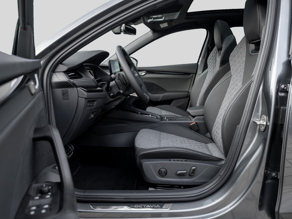 Bild 10 - Octavia Combi Sportline 2.0 TSI DSG 4x4 AHK Pano