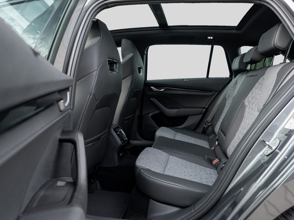 Bild 11 - Octavia Combi Sportline 2.0 TSI DSG 4x4 AHK Pano