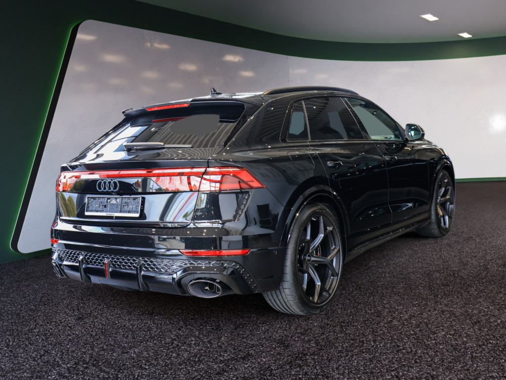 Bild 4 - RS Q8 SUV performance Black 305km/h AHK B&O Standhzg. Pano Massage