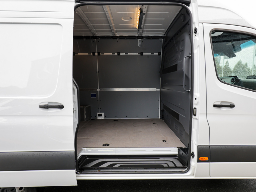 Bild 5 - Sprinter 319 CDI 4x4 Kasten PRO L2H2