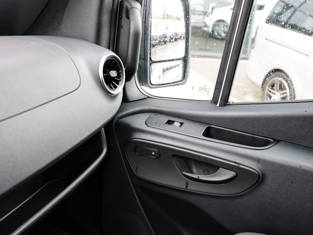 Bild 16 - Sprinter 319 CDI 4x4 Kasten PRO L2H2
