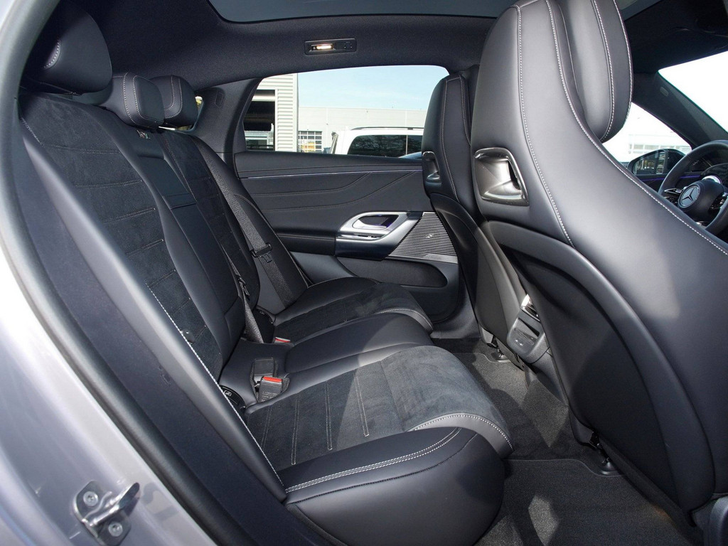 Bild 6 - C 400 4M AMG Line elektrisch