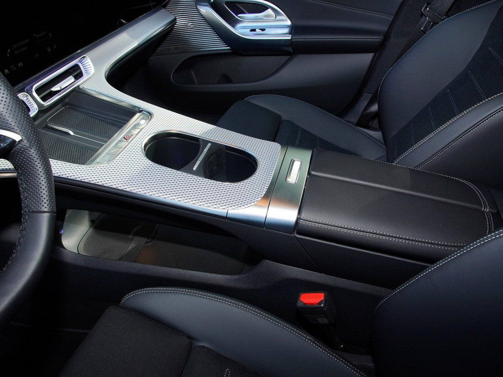 Bild 14 - C 400 4M AMG Line elektrisch