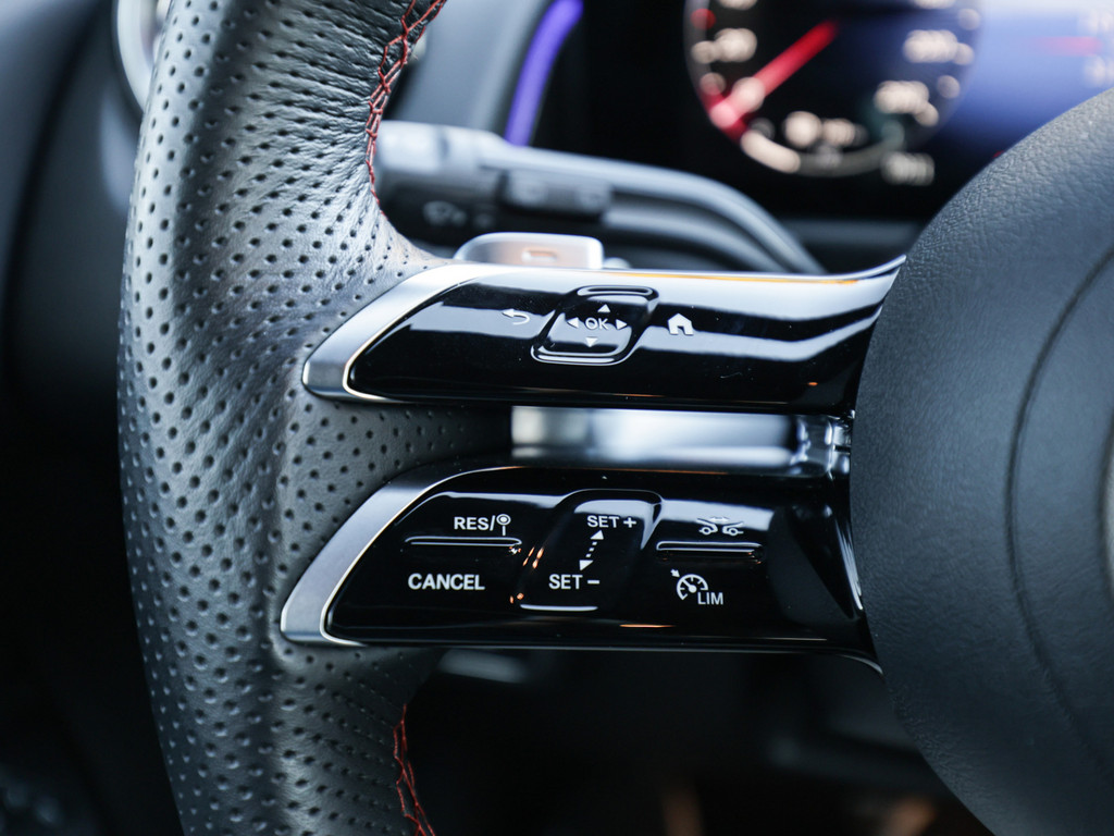 Bild 24 - GLB 200 AMG Sport Premium