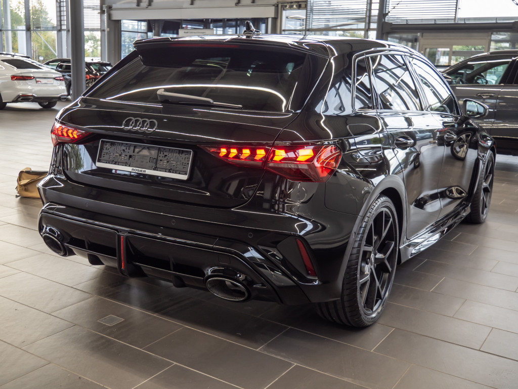 Bild 4 - RS3 Sportback 2.5 TFSI quattro