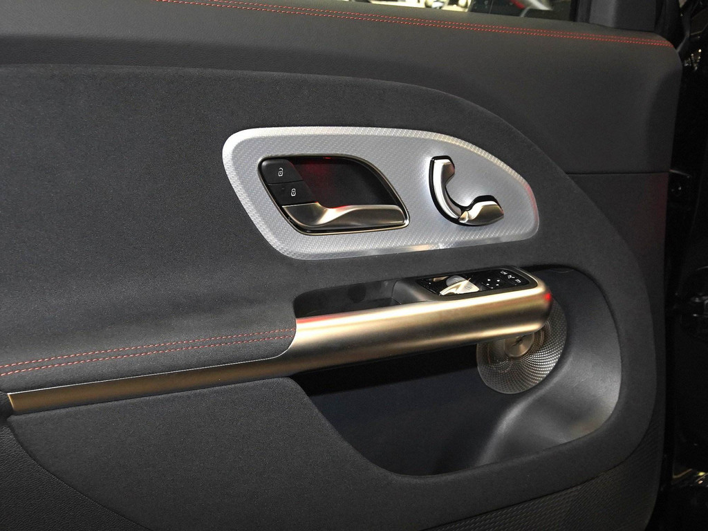 Bild 24 - GLB 250 + AMG Line mit EQ Technologie