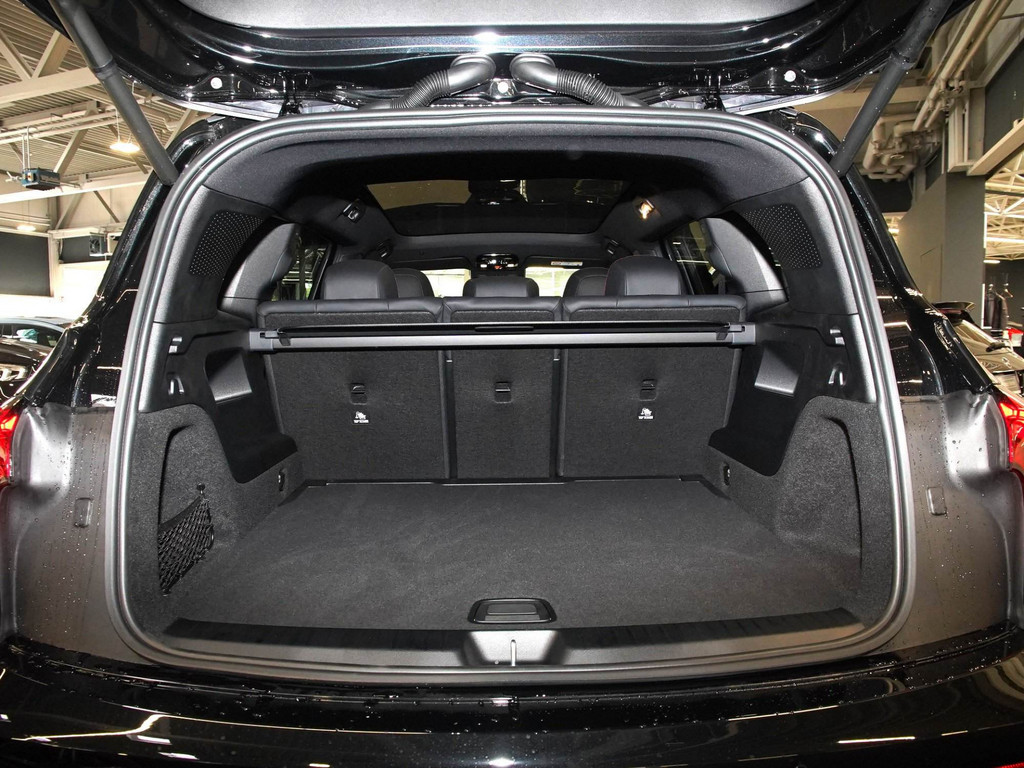 Bild 28 - GLB 250 + AMG Line mit EQ Technologie