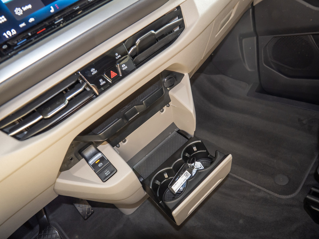 Bild 16 - T7 Multivan KÜ Edition 2.0 TSI DSG