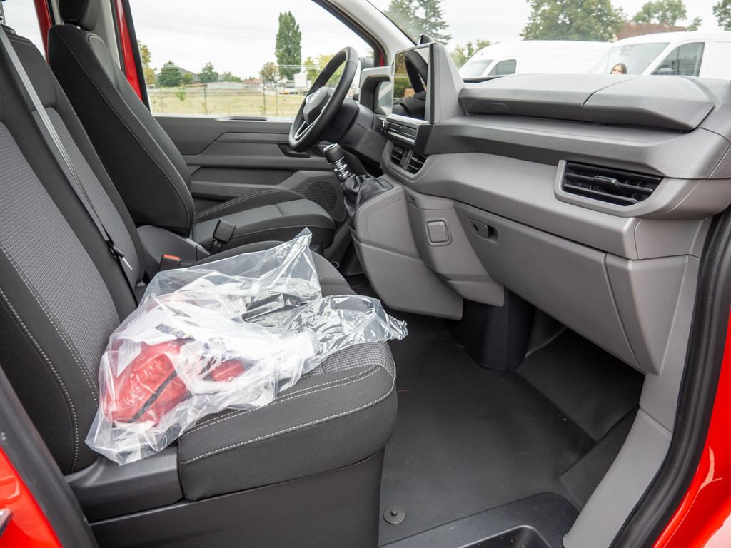 Bild 3 - Transporter Pritsche DoKa LR SG6