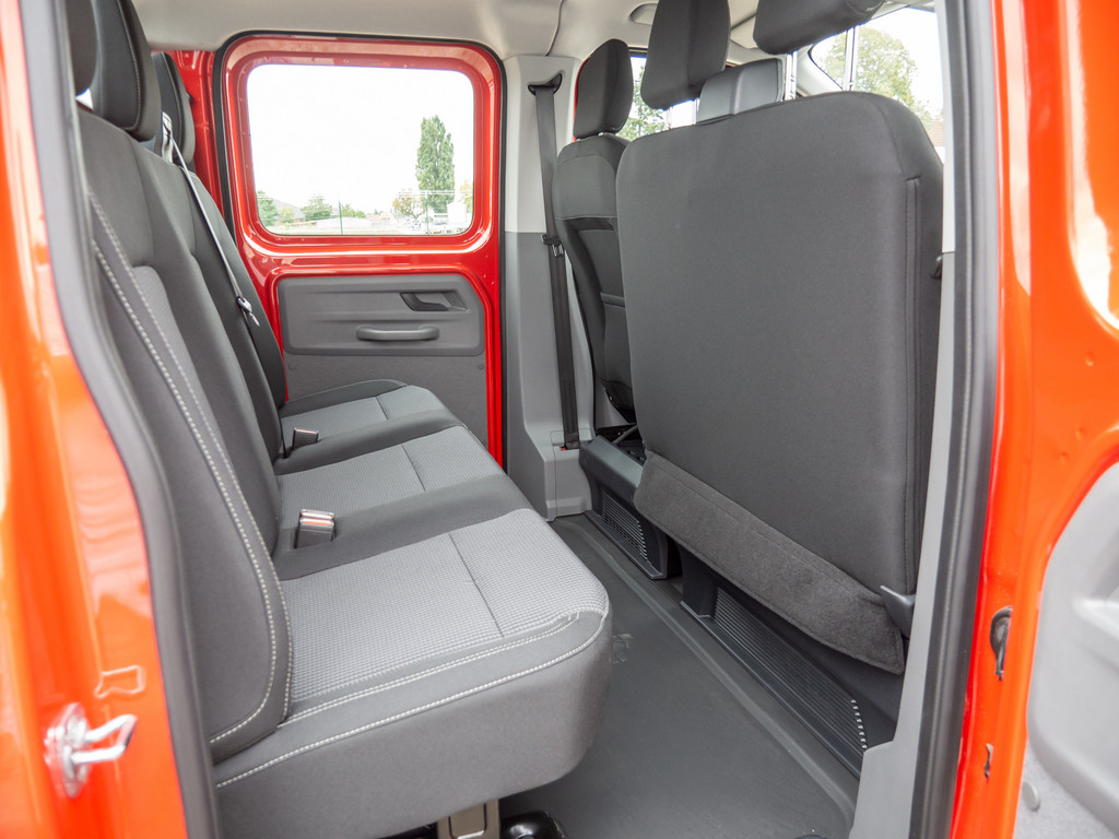 Bild 6 - Transporter Pritsche DoKa LR SG6