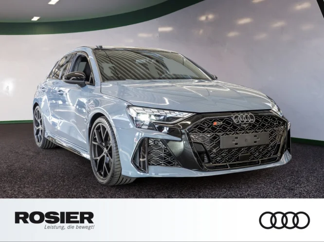 Details zum Fahrzeug: AUDI RS 3 Sportback S tronic quattro