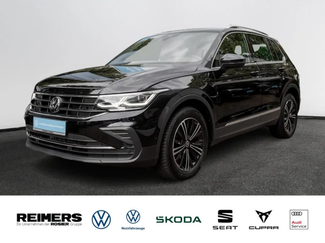 Details zum Fahrzeug: VW Tiguan MOVE 1.5 TSI AHK Navi Virtual el.Heck ACC