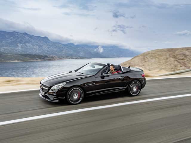 Mercedes-AMG-SLC-43-800x600Galerie1.jpg