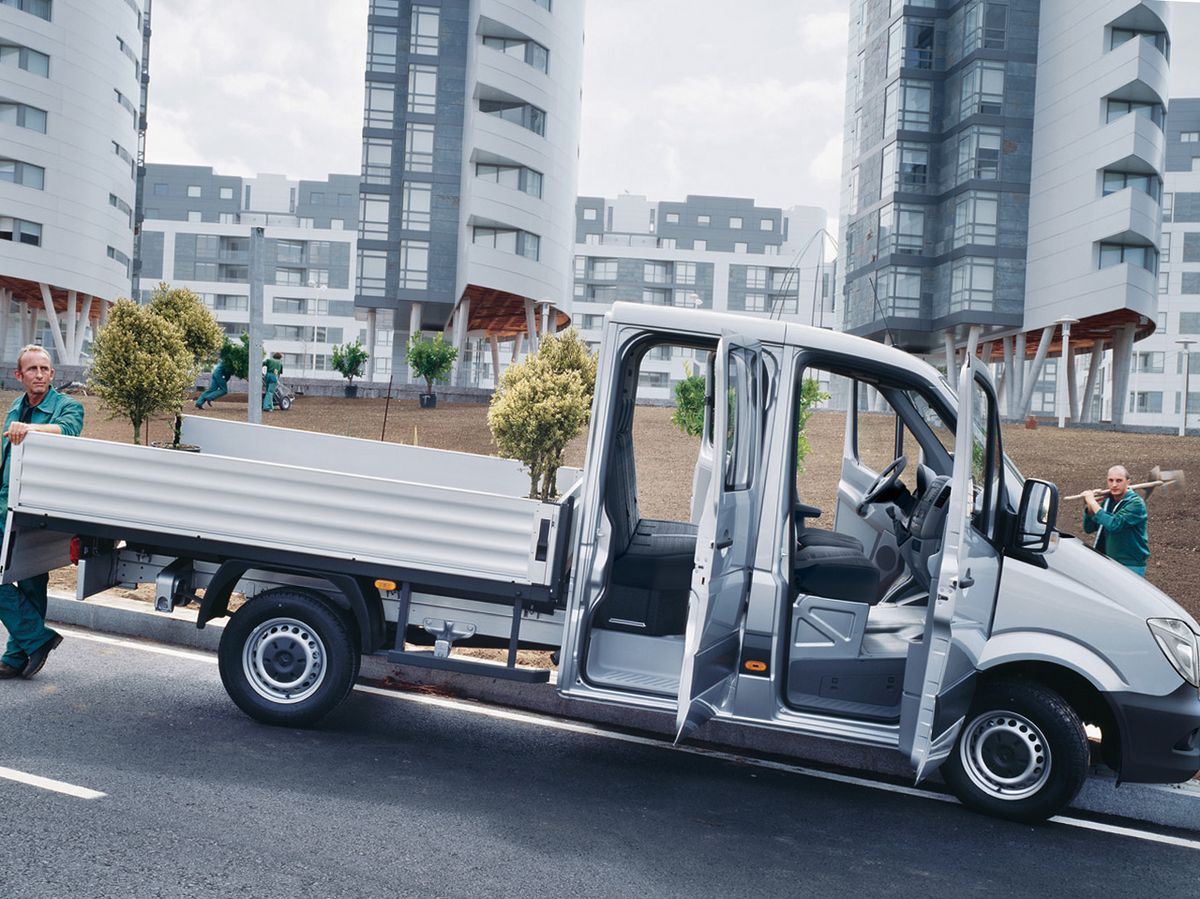 Der Mercedes-Benz Sprinter Pritschenwagen bei ROSIER