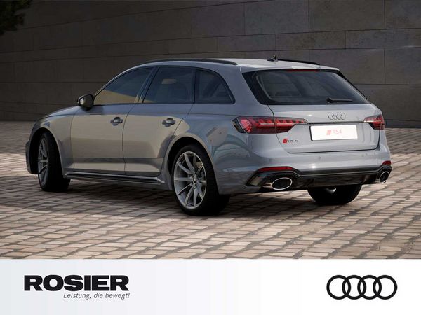 audi_rs4_avant_2023_heck_01.jpg