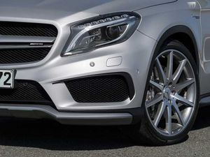 Der athletische Mercedes-Benz GLA 45 AMG bei Ihrem MB Partner ROSIER.