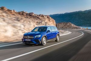 der neue Mercedes-Benz GLB - Exterieur in blau