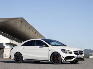 Entdecken Sie den sportlichen Mercedes- Benz CLA 45 AMG 4MATIC bei Ihrem MB Partner ROSIER