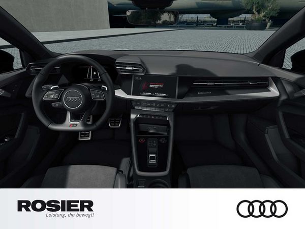 audi_rs3_limo_2023_innen.jpg