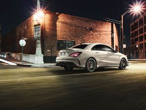 Entdecken Sie den sportlichen Mercedes- Benz CLA 45 AMG 4MATIC bei Ihrem MB Partner ROSIER