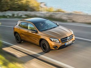 Mercedes-Benz_GLA_Front_Galerie_3.jpg