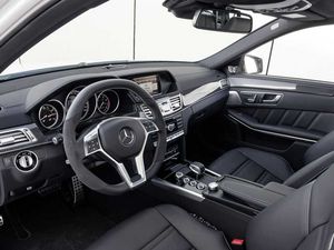 Der Mercedes-Benz E 63 AMG Limousine bei Ihrem MB Partner ROSIER