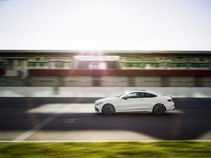 Der Mercedes-Benz C 63 AMG Coupé. Jetzt bei Ihrem MB Partner ROSIER.