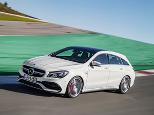 Mercedes- Benz CLA 45 AMG Shooting Brake 4MATIC