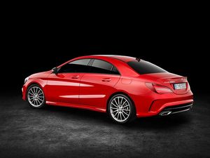 CLA_Coupe_Exterieur_Seitenansicht_Felgen_800x600.jpg