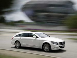 Der dynamische Mercedes-Benz CLS 63 AMG Shooting Brake bei Ihrem MB Partner ROSIER