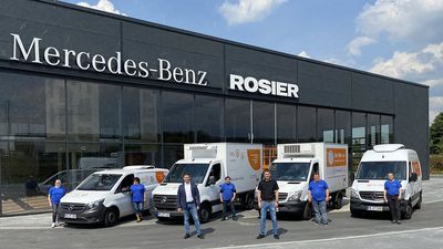 Übergabe des neuen Sprinter an die Paderborner Tafel am neuen ROSIER Nutzfahrzeugzentrum.
