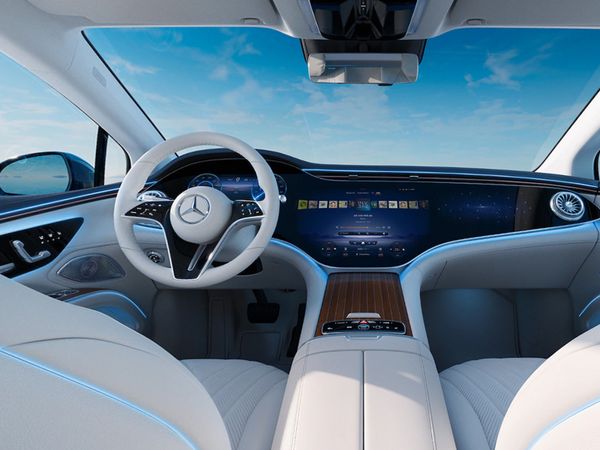 MB_EQS_Interieur.jpg
