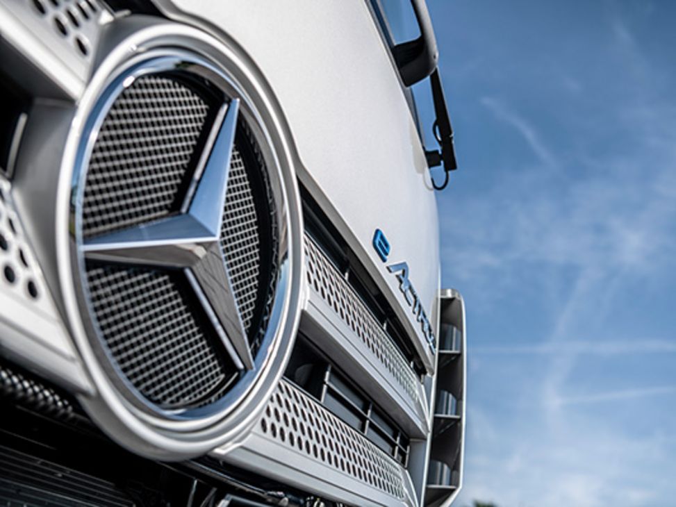 eActros 533x400