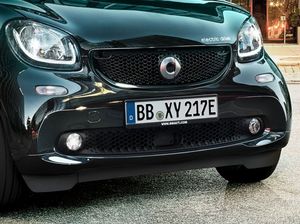 smart_forfour_electricaldrive_facelift_kuehlergrill.jpg