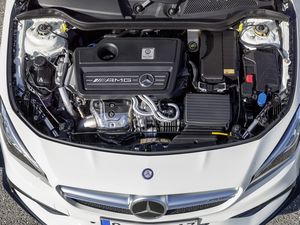 Entdecken Sie den sportlichen Mercedes- Benz CLA 45 AMG 4MATIC bei Ihrem MB Partner ROSIER