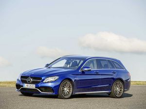 Entdecken Sie den Mercedes-Benz C 63 AMG T-Modell bei Ihrem MB Partner ROSIER