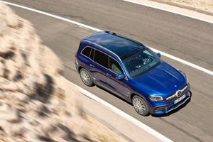 der neue Mercedes-Benz GLB - Exterieur in blau