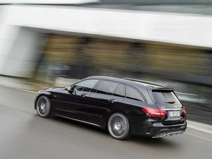 Mercedes-Benz C 450 AMG 4MATIC T-Modell bei ROSIER.