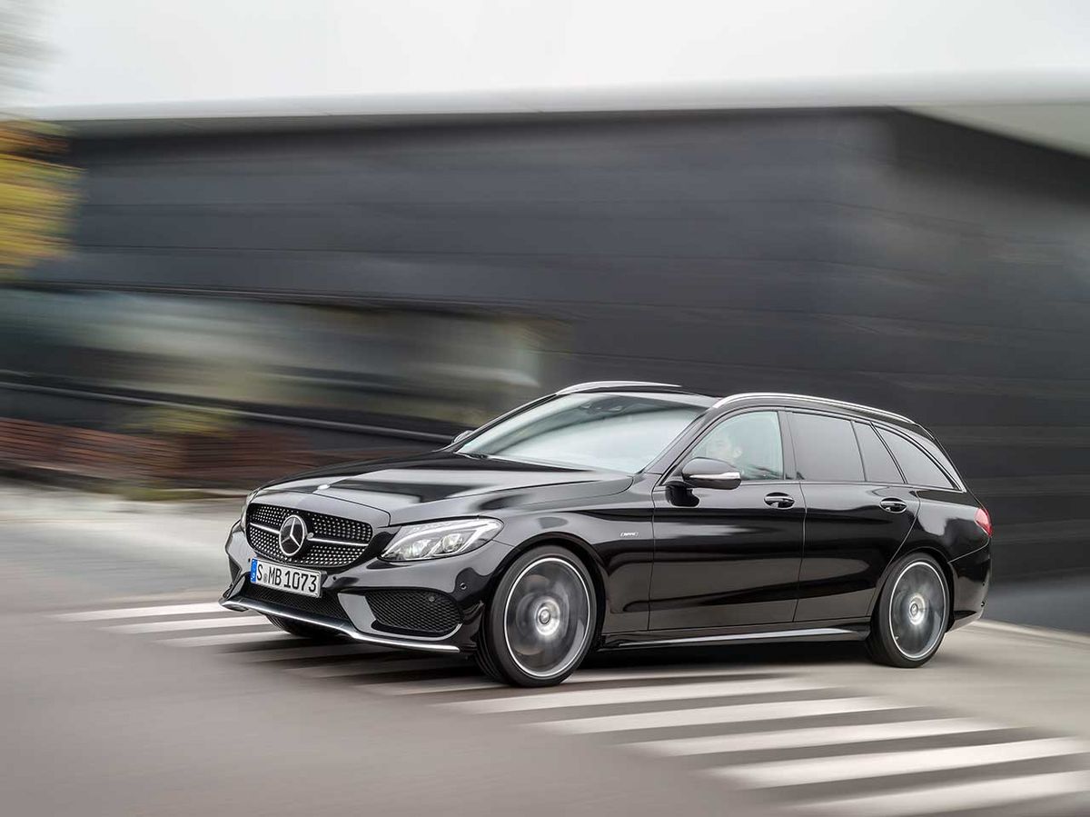 Entdecken Sie das C 450 AMG 4MATIC T-Modell von Mercedes-Benz bei ROSIER.