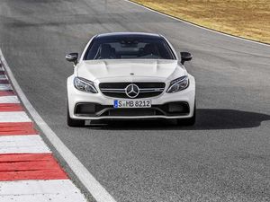 Der Mercedes-Benz C 63 AMG Coupé. Jetzt bei Ihrem MB Partner ROSIER.