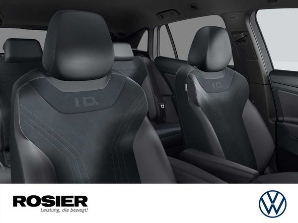 vw_id4_pure_performance_aussteller1_2023_innen3.jpg
