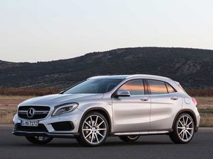 Der athletische Mercedes-Benz GLA 45 AMG bei Ihrem MB Partner ROSIER.