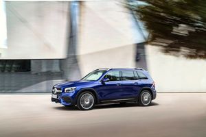 der neue Mercedes-Benz GLB - Exterieur in blau
